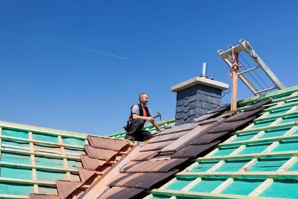 Roof Replacement Contractors You Can Count On in Greensboro
