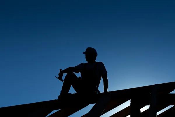 How Roof Repair Contractors Save You Time and Money