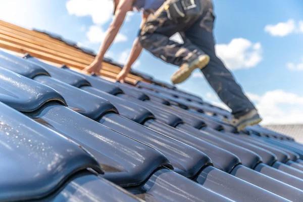Signs It's Time for a Roof Replacement in Roscoe